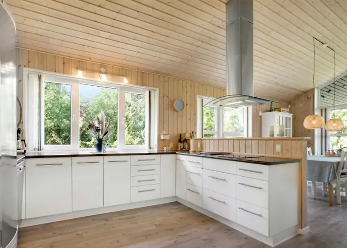 Near Mini-mallorca In Oster Hurup *